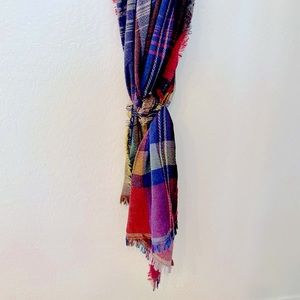 Multicolored scarf